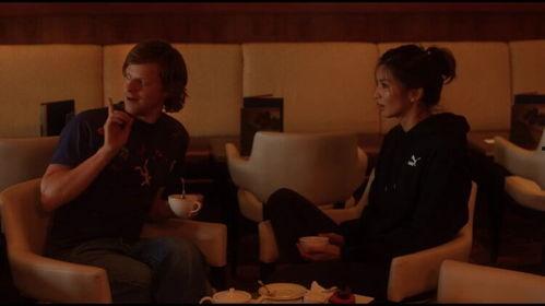 电影《她们》在线观看,揭秘女性情感世界的光影之旅  第1张